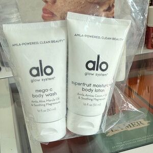 ALO Yoga Mega-C Body Wash and Superfruit Moisture Body Lotion Set